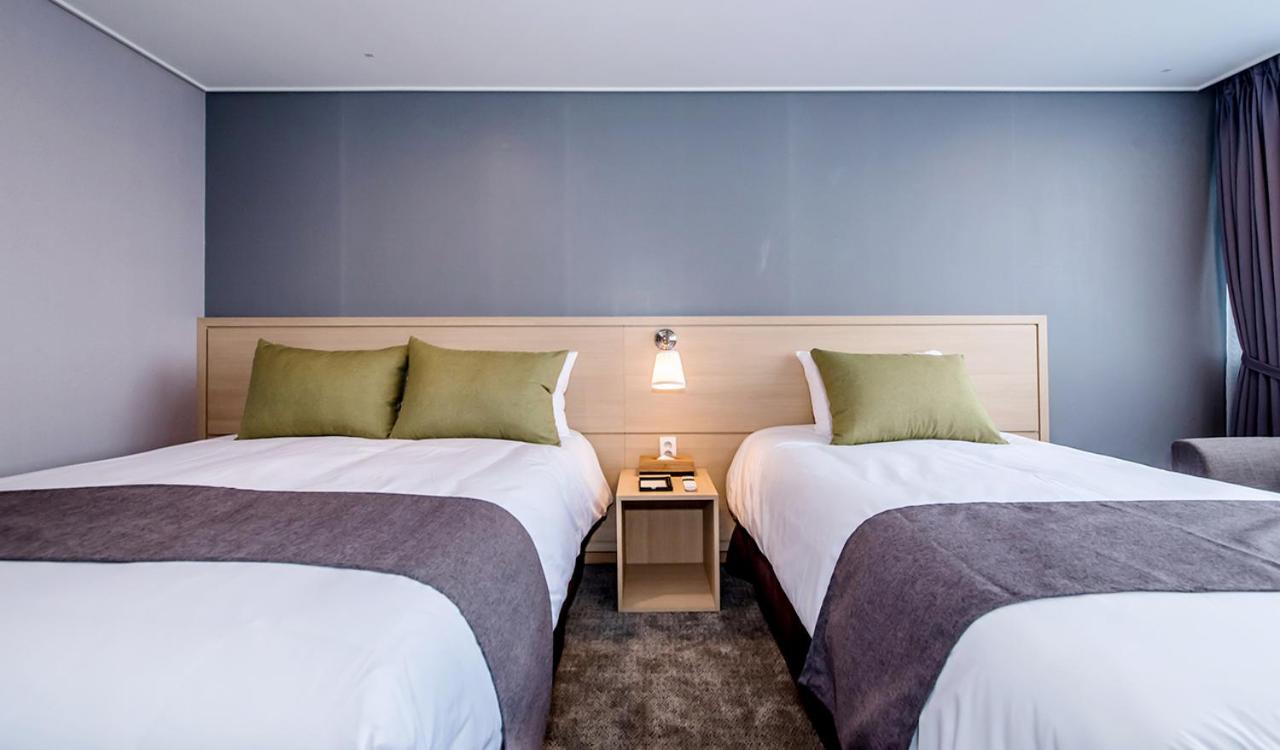 Hotel Shalom Jeju Bagian luar foto