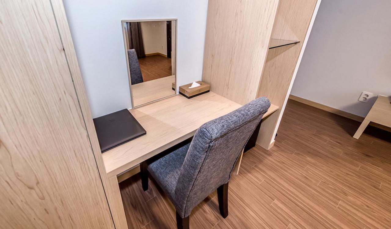 Hotel Shalom Jeju Bagian luar foto