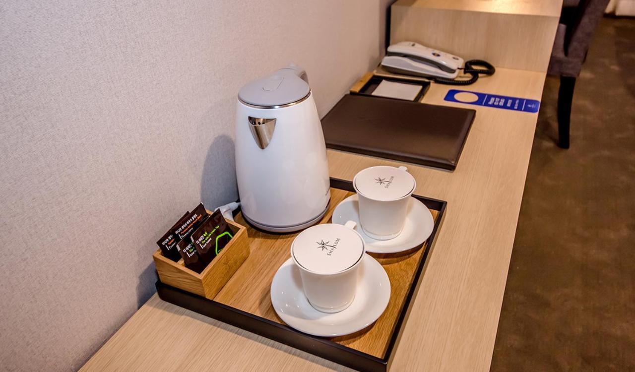 Hotel Shalom Jeju Bagian luar foto