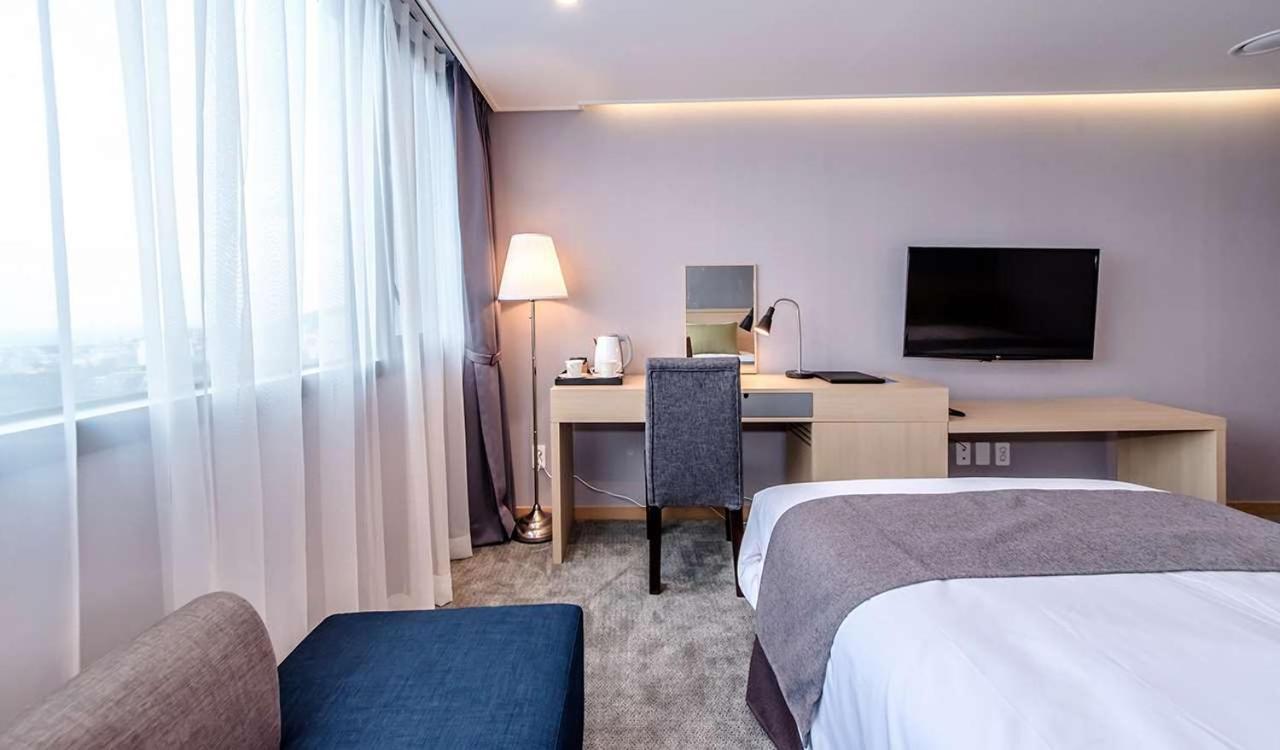 Hotel Shalom Jeju Bagian luar foto