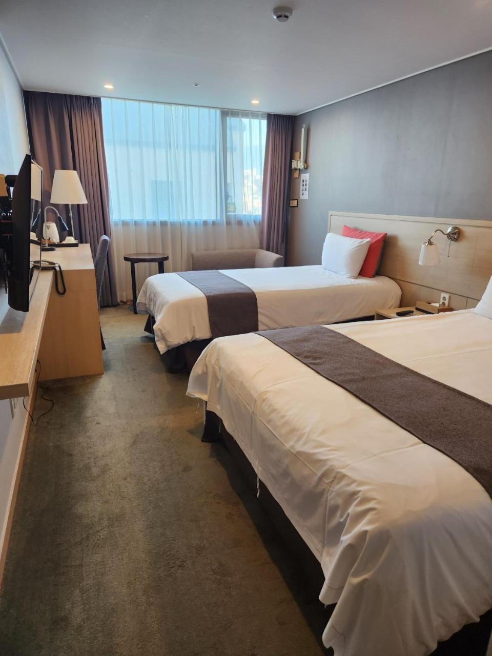 Hotel Shalom Jeju Bagian luar foto