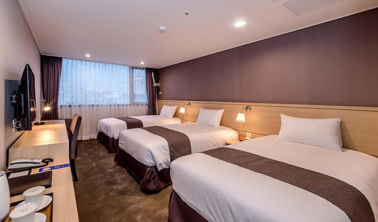 Hotel Shalom Jeju Bagian luar foto