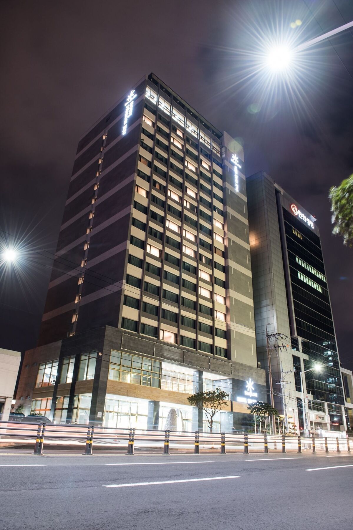 Hotel Shalom Jeju Bagian luar foto