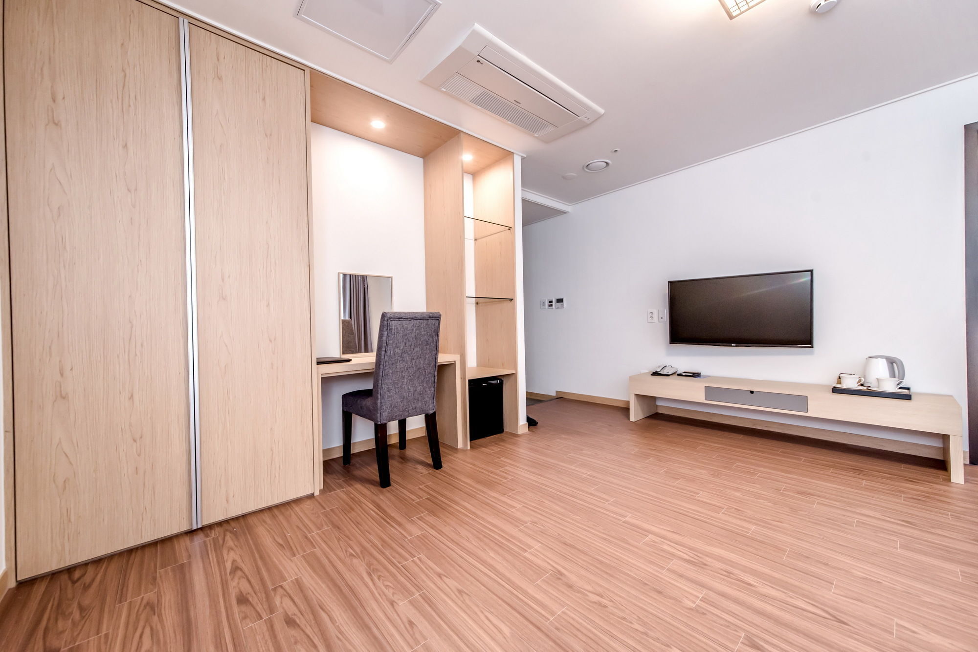 Hotel Shalom Jeju Bagian luar foto